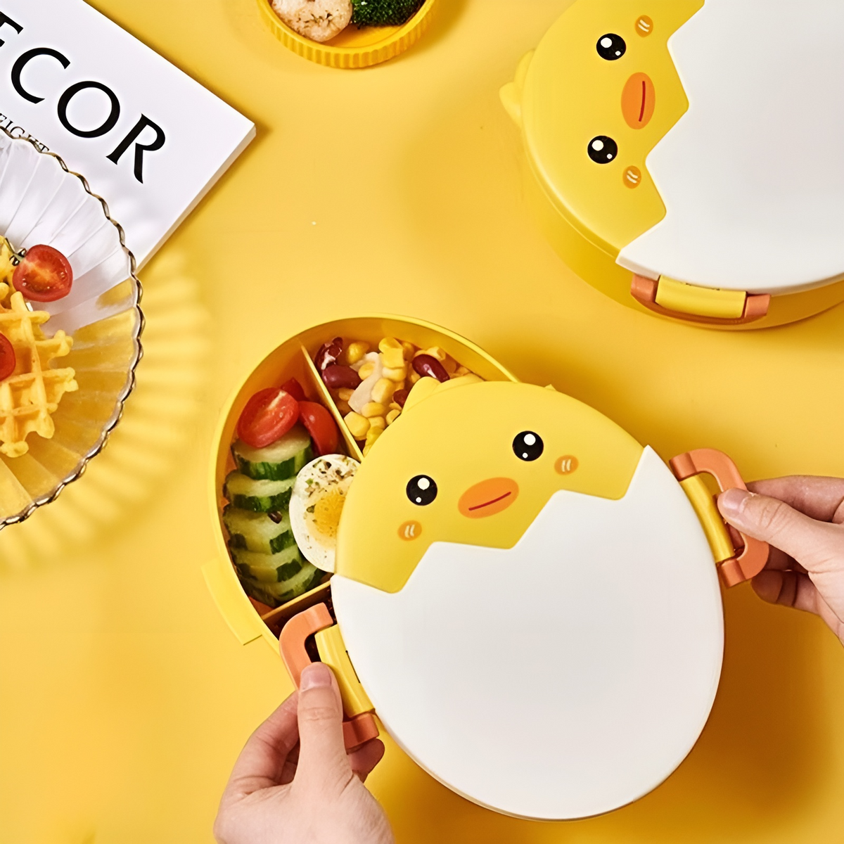 http://www.tinyminymo.com/cdn/shop/files/Chick-Kids-Lunch-Box_1200x1200.png?v=1695980232