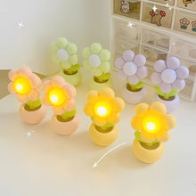 Load image into Gallery viewer, Kawaii Flower Mini Desk Lamp - Tinyminymo
