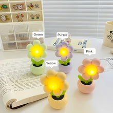 Load image into Gallery viewer, Kawaii Flower Mini Desk Lamp - Tinyminymo
