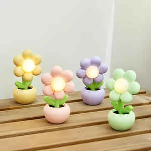 Kawaii Flower Mini Desk Lamp - Tinyminymo