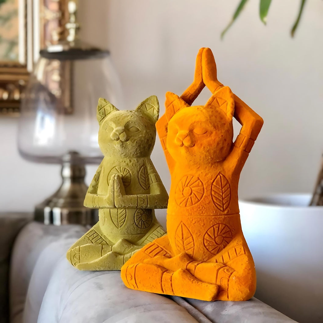 Meditating Kitty Showpiece - Tinyminymo