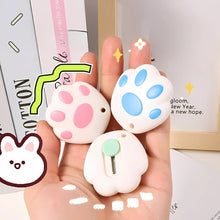 Load image into Gallery viewer, Mini Cat Paw Paper Cutter - Tinyminymo
