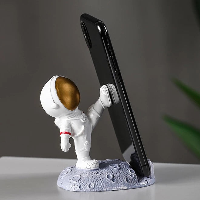 Buy Astronaut Kick Mobile Holder | Online from Tinyminymo